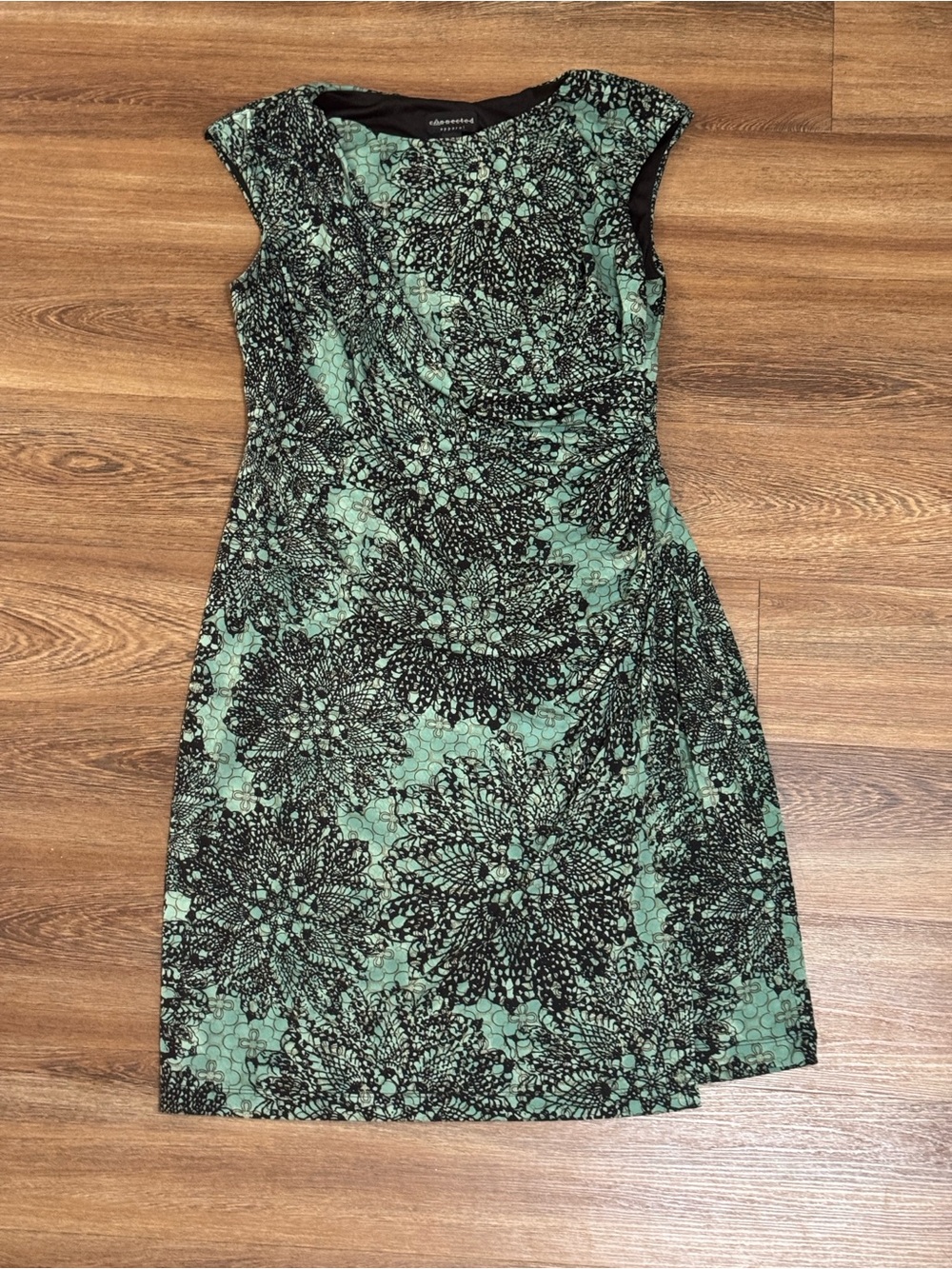 connected apparel Mint Green and Black Lace-Pattern Cap Sleeve Dress